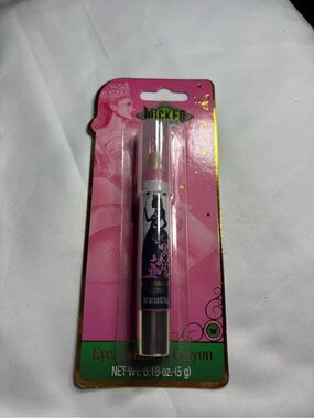 New Wicked Pink Eye Shadow Crayon -